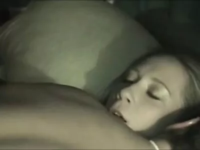 La tata siti porno amatoriali italiani gratis bionda fa sesso orale e vaginale con un ragazzo bianco
