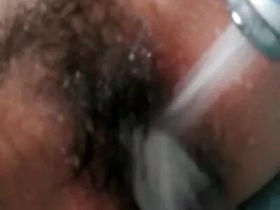 La mora Cassie Fire video sex amatoriali italiani raggiunge l'orgasmo durante il sesso intenso
