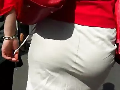 Carino russo con un bottino si fa scopare amatoriali italiani porno gratis in macchina