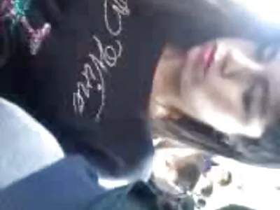 Skanky ragazza nera distrutta da un film porno italiani amatoriali grosso cazzo bianco